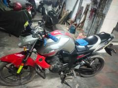 Yamaha FZs